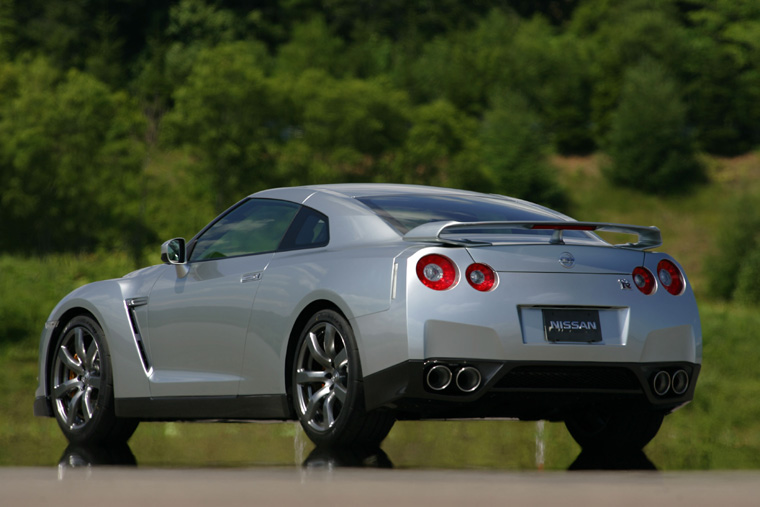 2007 - 2010 Nissan GT-R Coupe (R35) Picture